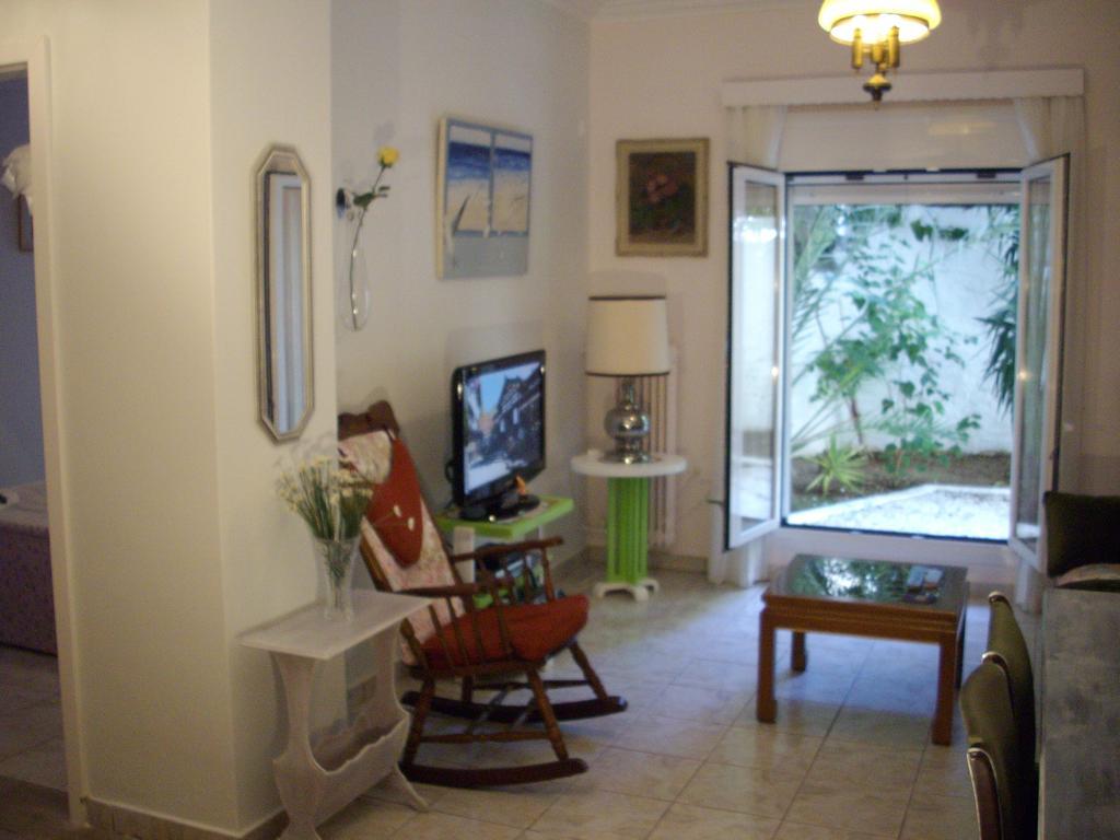Lilly'S Appartments Афины Номер фото