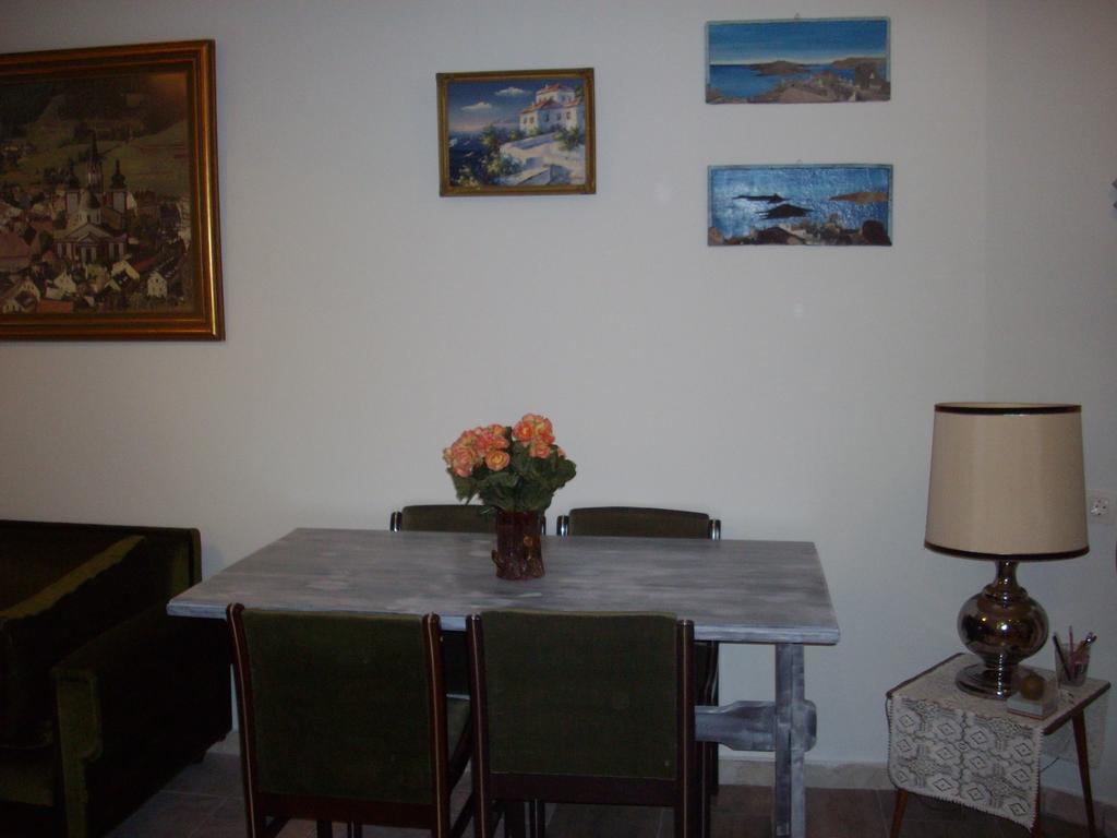 Lilly'S Appartments Афины Номер фото